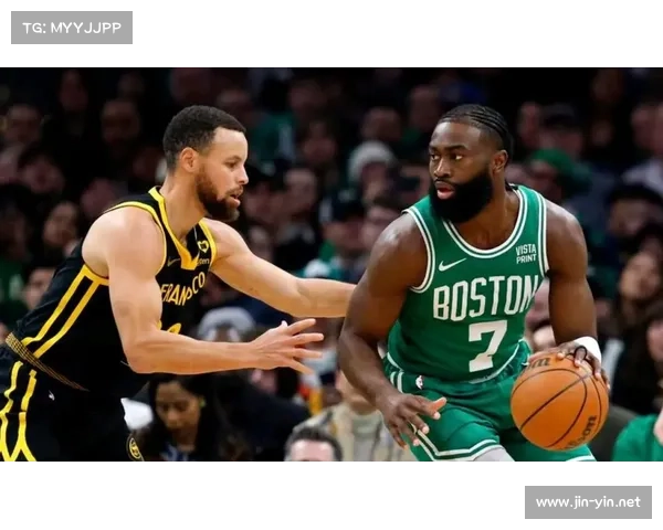 NBA常规赛:勇士VS凯尔特人 流量恩怨局,勇士真是绿军的心魔吗? NBA常规赛:勇士VS凯尔特人 流量恩怨局,勇士真是绿军的心魔吗?