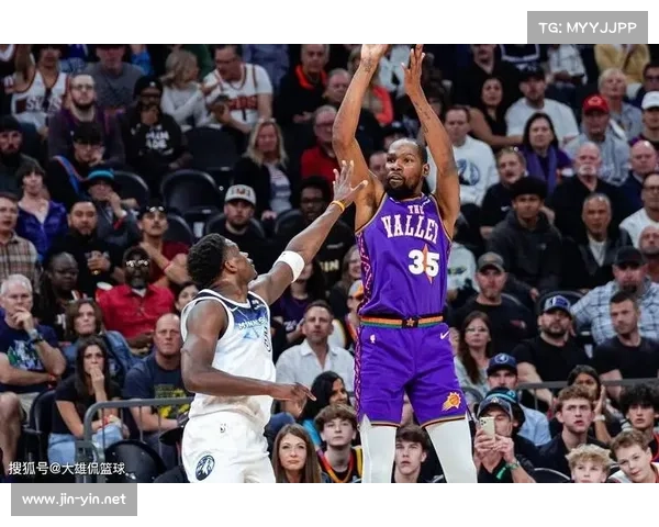 NBA快讯:太阳裁掉布登霍尔泽,布克与杜兰特联手引发连锁反应 NBA快讯:太阳裁掉布登霍尔泽,布克与杜兰特联手引发连锁反应