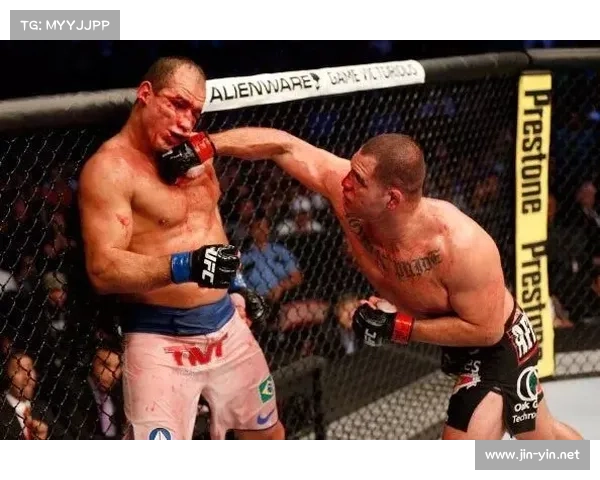 UFC188热点话题:凯恩到底是怎么输的? UFC188热点话题:凯恩到底是怎么输的?